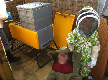 Mini beekeepers with the beehaus